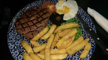 The Builders Arms food