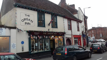 The Organ Inn outside