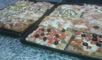 Fuori Pizza food