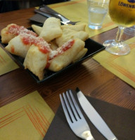 Antica Pizzeria Del Corso food