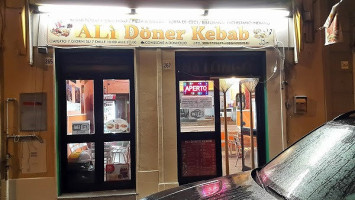 Ali' Doner Kebab outside