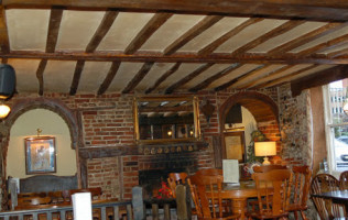 The Coachmakers Arms inside