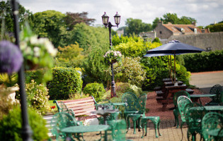 Brasserie At The Maitlandfield House outside