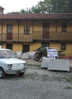 Borgogno outside