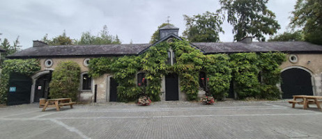 The Boathouse outside