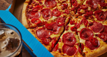 Domino's Pizza Llanelli food