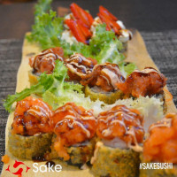 Sake Sushi Roma food