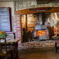 Red Lion At East Chisenbury inside