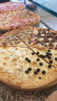 Dolce Pizza food