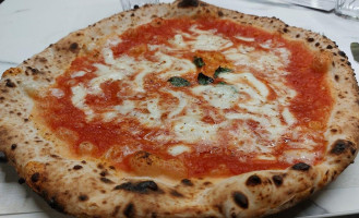 L’antica Pizzeria Da Michele Roma Eur food