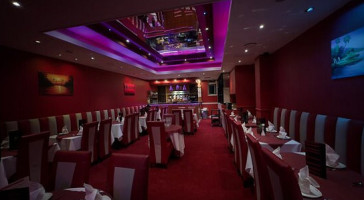 Longfield Tandoori inside