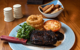 The Amble Inn food