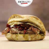 Escosazio Street Food food