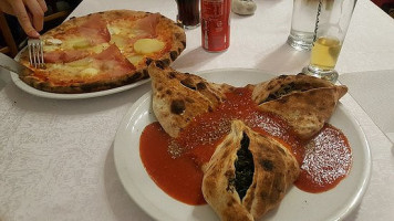 Pizzeria La Torcia Di Milan Mauro E Ceravolo Alessandra food