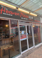 Heaven Pizza inside