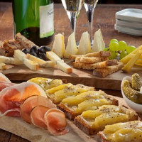 Champagne et Fromage  - Greenwich food