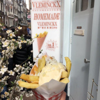 Vlaamse Frites outside