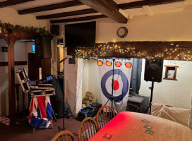 The Button Oak Inn inside