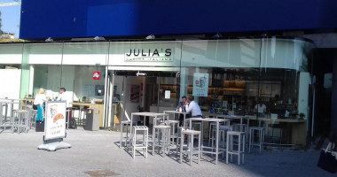 Julia's Amsterdam Zuid food