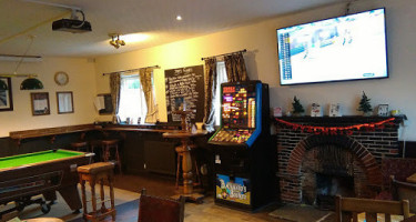 The Jolly Sportsman inside