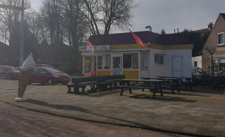 Snackbar De Klomp outside