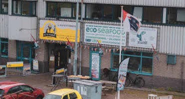 Eco-seafood outside