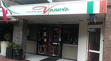 Italiaans Pizzeria Vesuvio outside