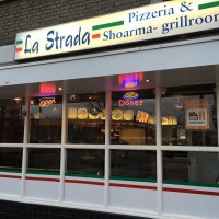 La Strada Pizzeria Grillroom inside