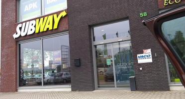 Subway Breda De Krogten outside