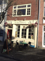 Ma Brown's Dinner Tea Haarlem inside