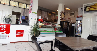 Snackbar Het Hoekje inside