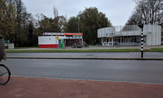 The Döner Company Delft Tu outside