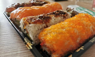 Sushi Yami Geleen food