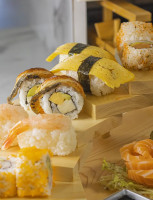 Sushi Yami Geleen food