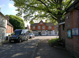 The Ardingly Inn outside