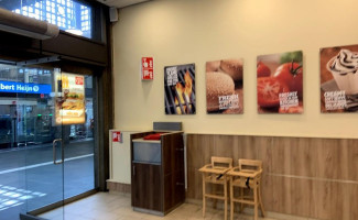 Burger King inside