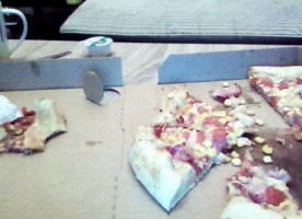 Domino's Pizza food