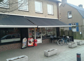 Snackbar 't Vesperke outside