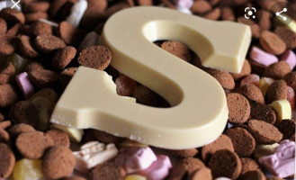 Ayo Surinaamse Broodjes En Maaltijden food
