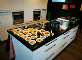 Ayo Surinaamse Broodjes En Maaltijden food