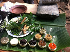 Sri Lankan Curry Pot food