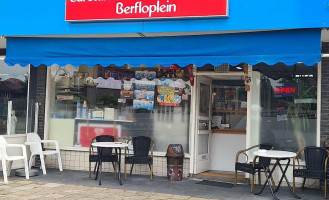 Café Berfloplein inside