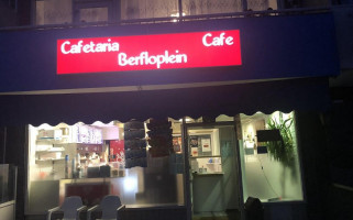 Café Berfloplein outside