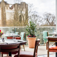 The Ivy Castle View food