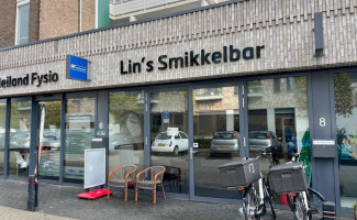 Lin's Smikkelbar outside