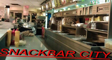 Snackbar City inside