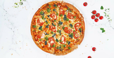 Domino's Pizza Helmond Brouwhorst food