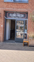 Flori Fresh Eet Huis outside