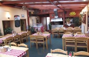 Restaurace U Benaku food