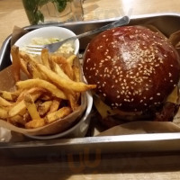 Q Burger food